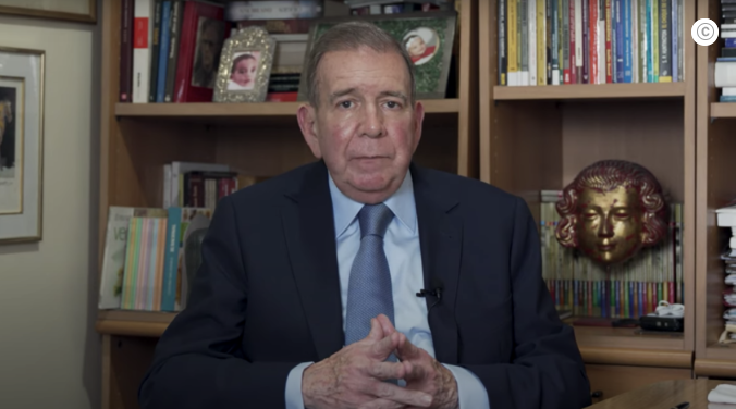 O diplomata Edmundo González Urrutia (foto) disse que aceita a responsabilidade com humildade e que é hora de “marchar pela recuperação” da democracia venezuelana...

Leia mais no texto original: (https://www.poder360.com.br/internacional/principal-candidato-da-oposicao-na-venezuela-faz-1o-discurso/)
© 2024 Todos os direitos são reservados ao Poder360, conforme a Lei nº 9.610/98. A publicação, redistribuição, transmissão e reescrita sem autorização prévia são proibidas.