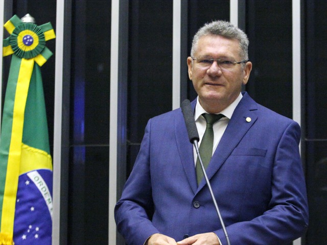 Parauapebas Recebe Investimento do PAC: Vitória para o Município - Keniston Braga na tribuna da Câmara dos Deputados