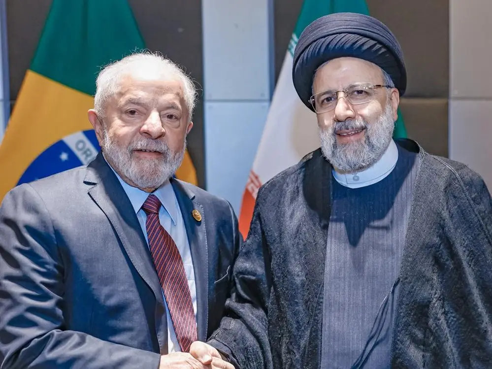 Ebrahim Raisi morre em queda de helicóptero: Lula lamenta