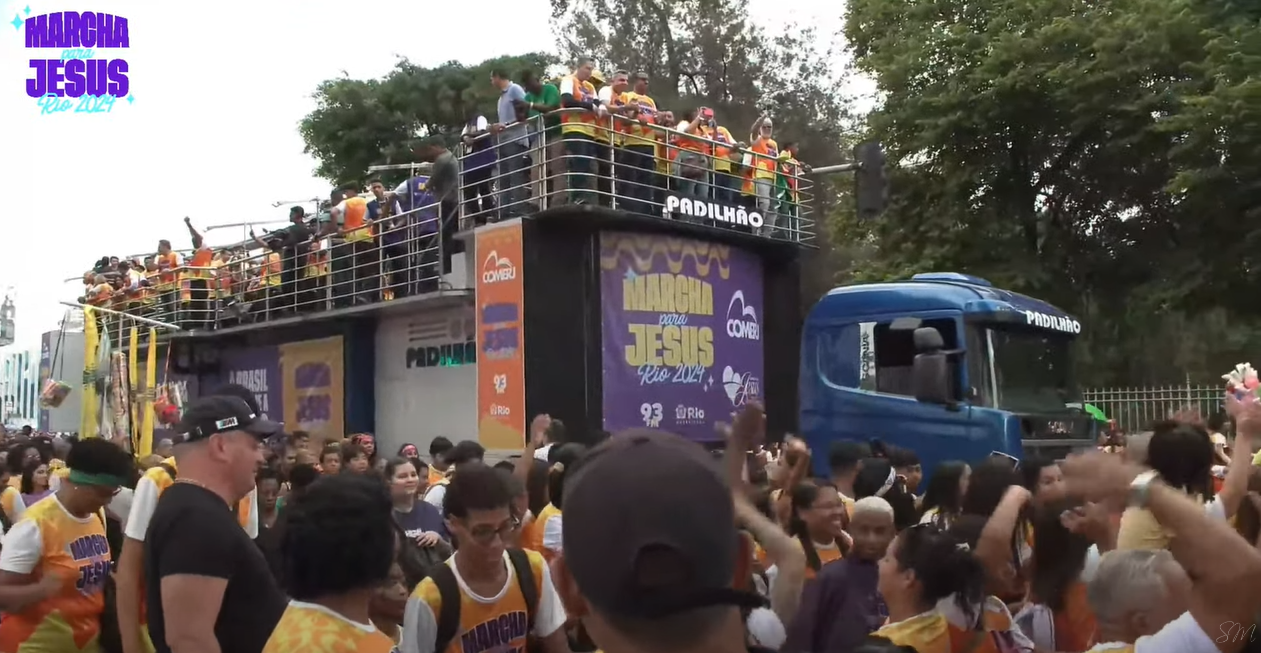 Marcha Para Jesus reúne multidão no Centro do Rio