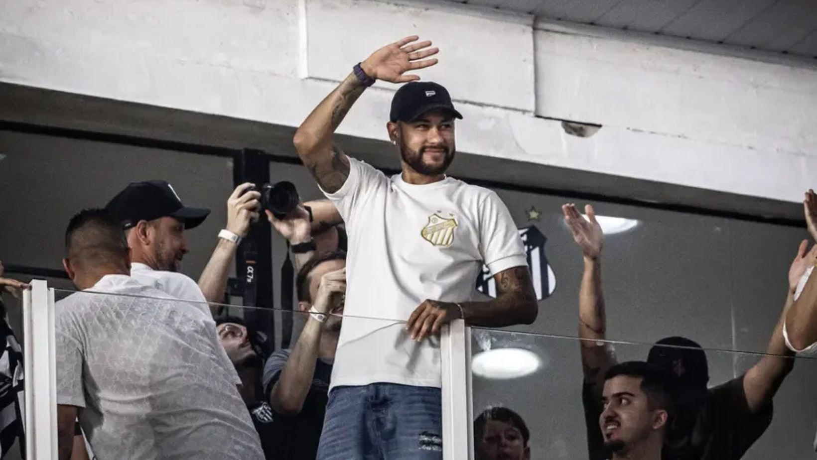 Neymar retorna ao Santos