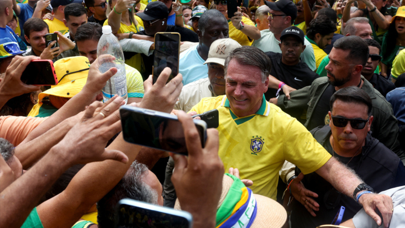 Bolsonaro pede anistia condenados