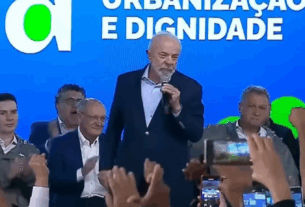 Lula acusa Eduardo Bolsonaro