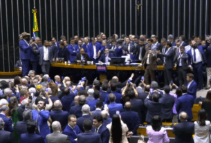 Congresso retoma trabalhos