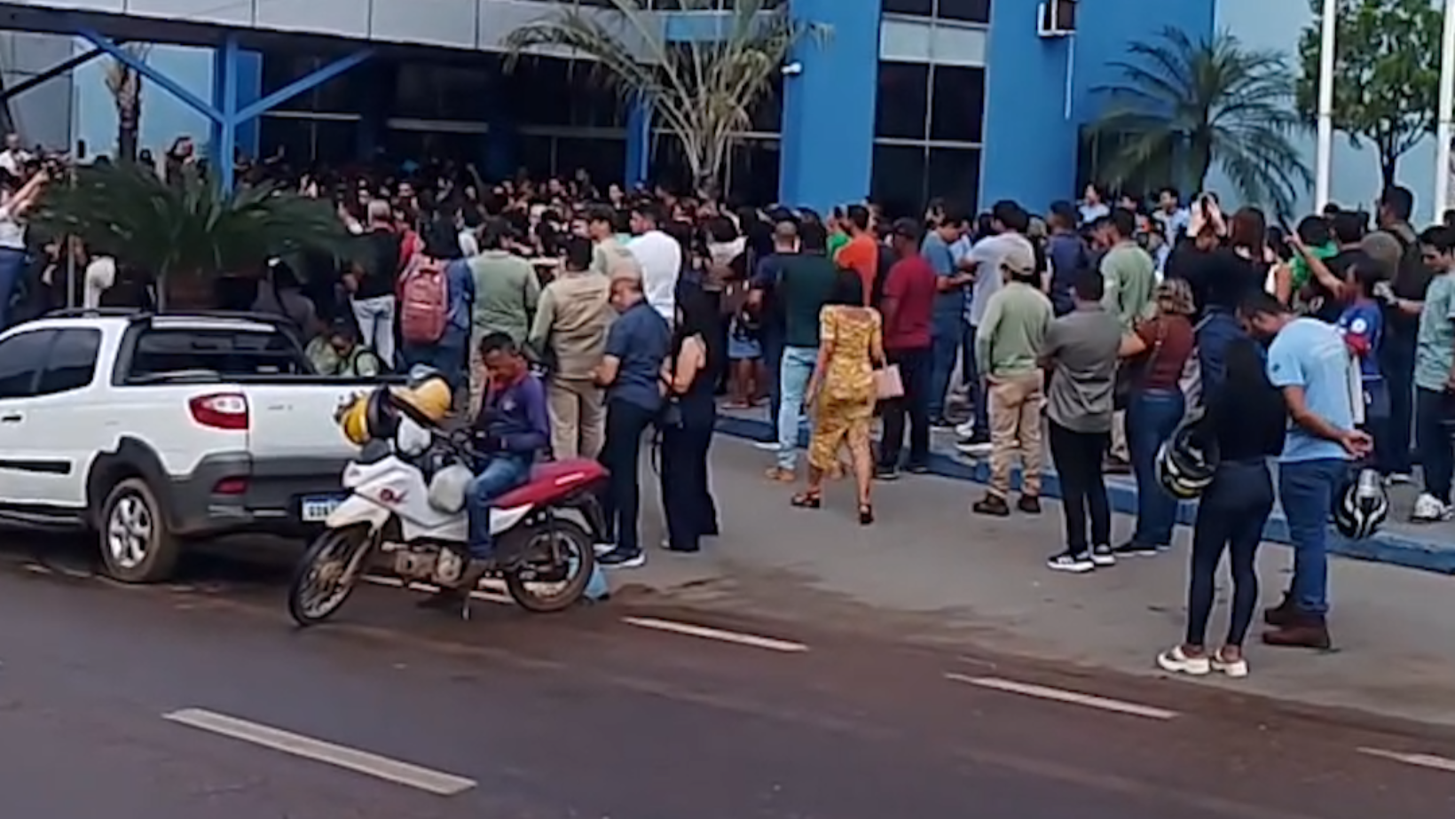 manifestação servidores Câmara Parauapebas