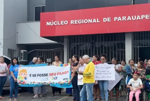 Demissão de auxiliares escolares