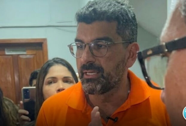 Daniel Santos ofende policiais