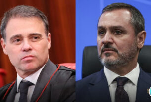 Mendonça afasta diretor PF